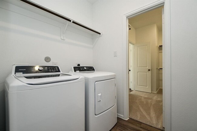 Photo - 2932 Tantara Dr