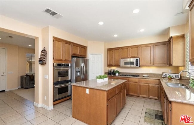 Photo - 5634 Cambria Dr