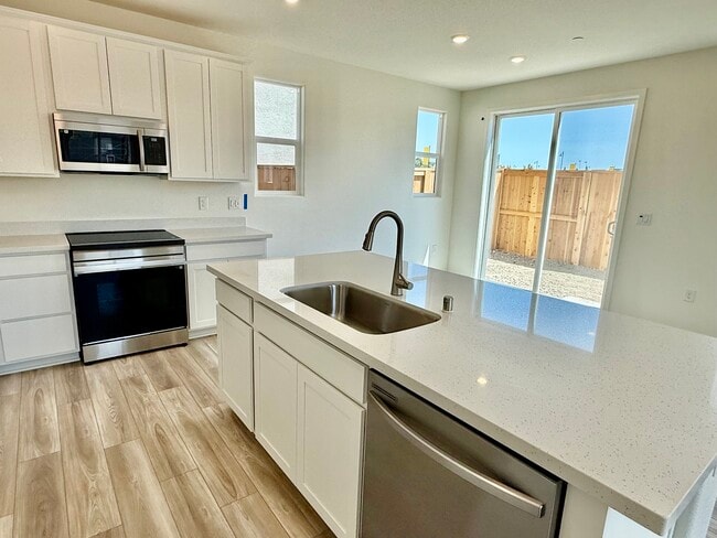 Photo - 1104 Ashera St