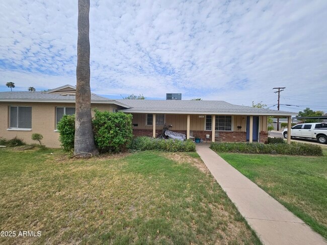 Building Photo - 5242 N 7th Ave Rental