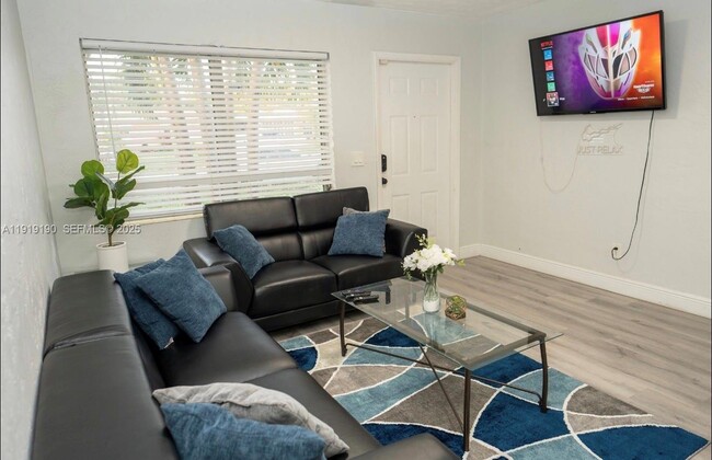 Photo - 6512 SW 24th St