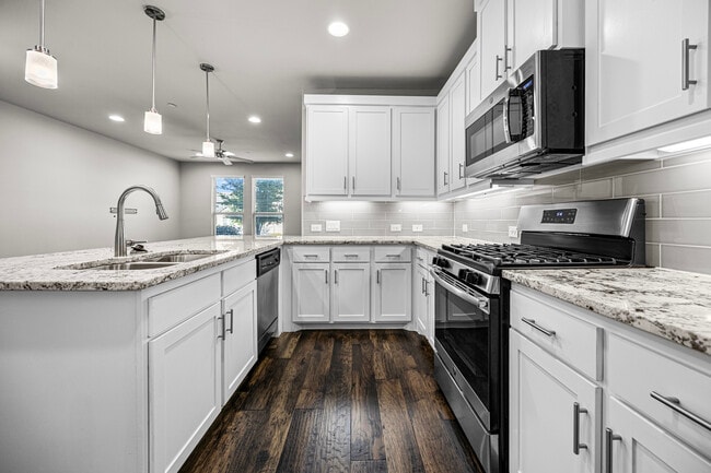 Photo - 1217 Pebblebrook Ln