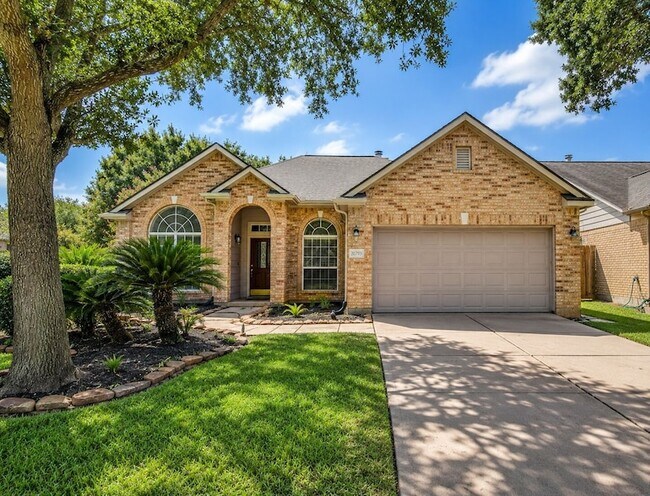Building Photo - 20703 Whitevine Way
