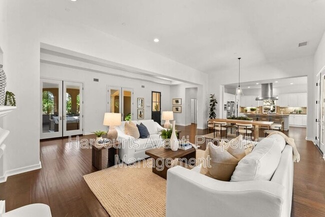 Photo - 939 Bluejack Rd