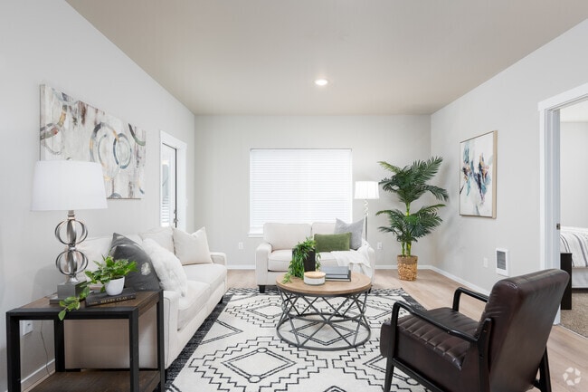 3BD, 2BA - 1,210SF