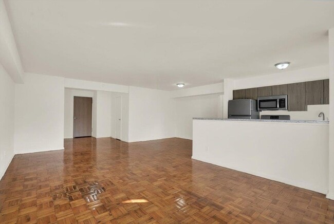 Towne House Apartments