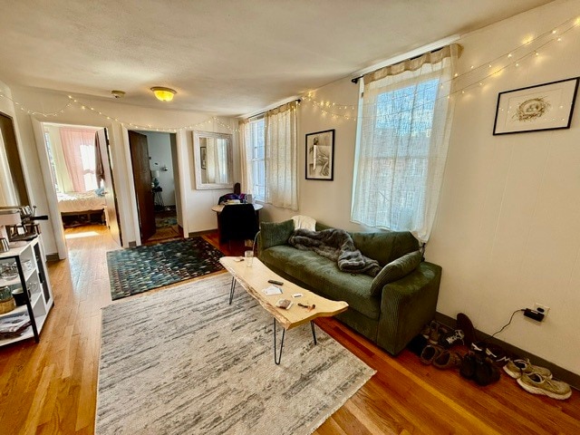 Building Photo - 1 Noyes Pl Unit 9