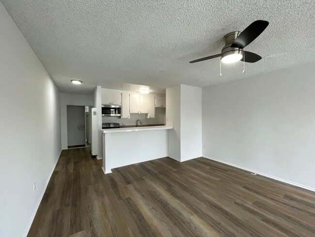 Photo - 6736 Cleon Ave