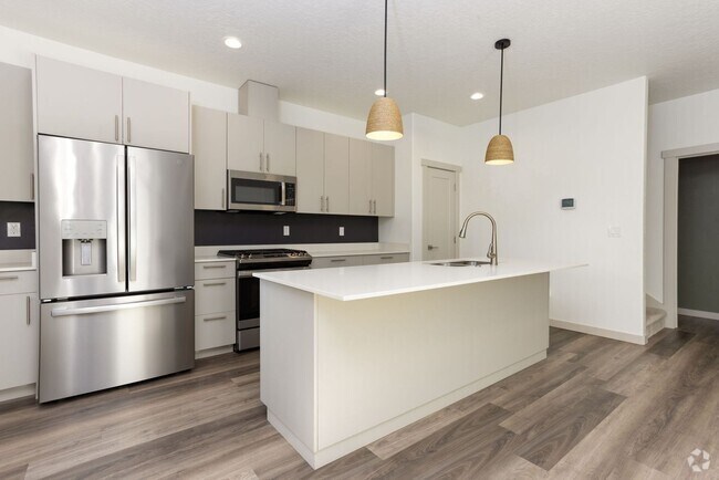 Building Photo - 558 NW 28th Ct Rental