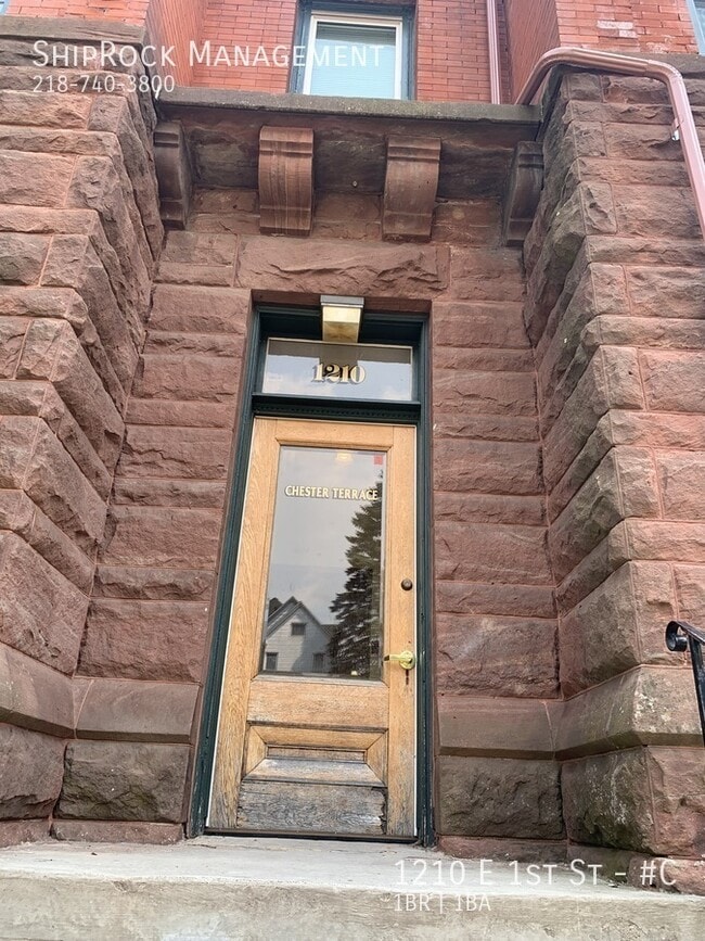 Building Photo - 1210 E 1st St Unit #C