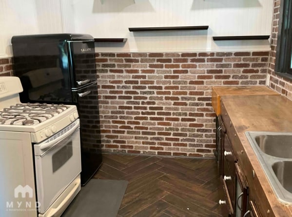 Photo - 310 E 19th St