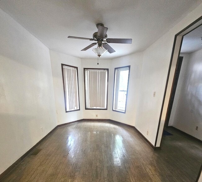 Photo - 5969 W Augusta Blvd