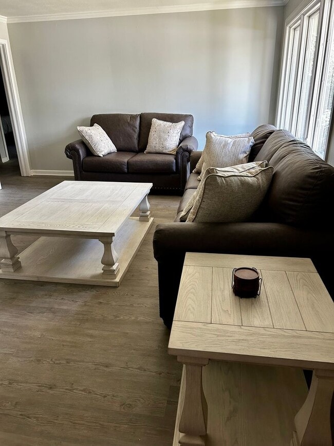 Photo - 1903 Azalea Dr