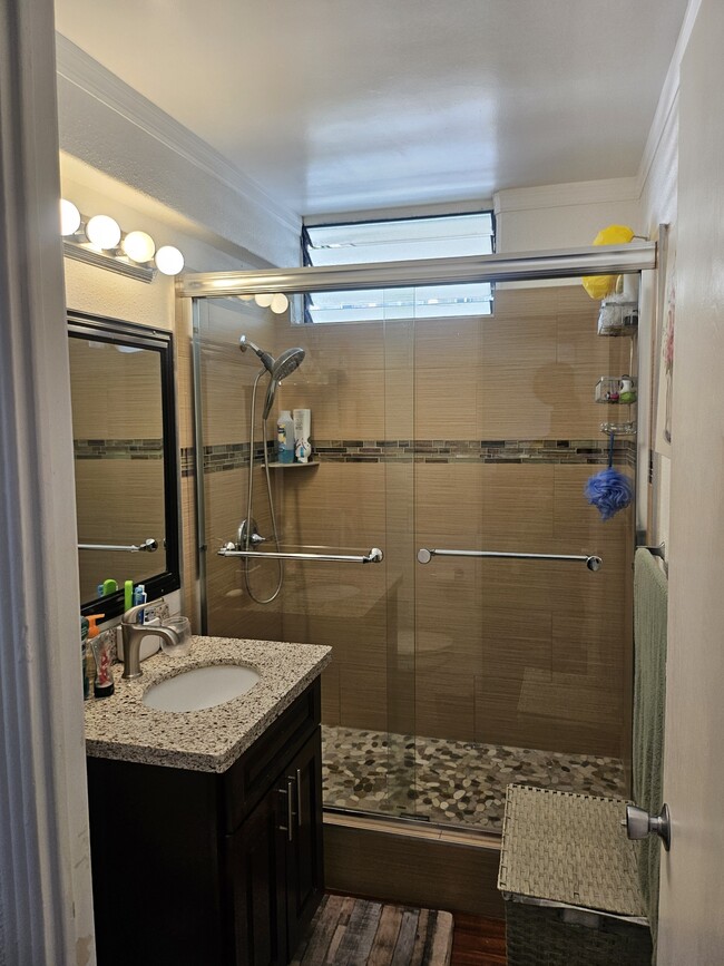 Building Photo - 440 Seaside Ave Unit 305