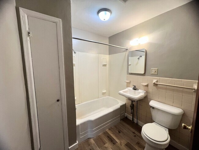 Photo - Newly Renovated Duplex