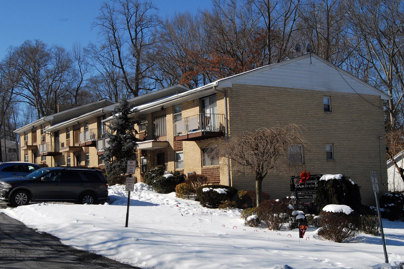 Photo - Burgundy Gardens Apartments