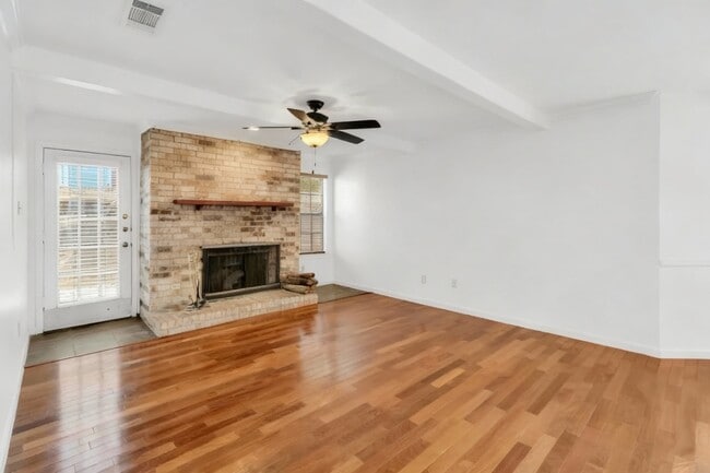 Photo - 2913 Pearl St Unit 102