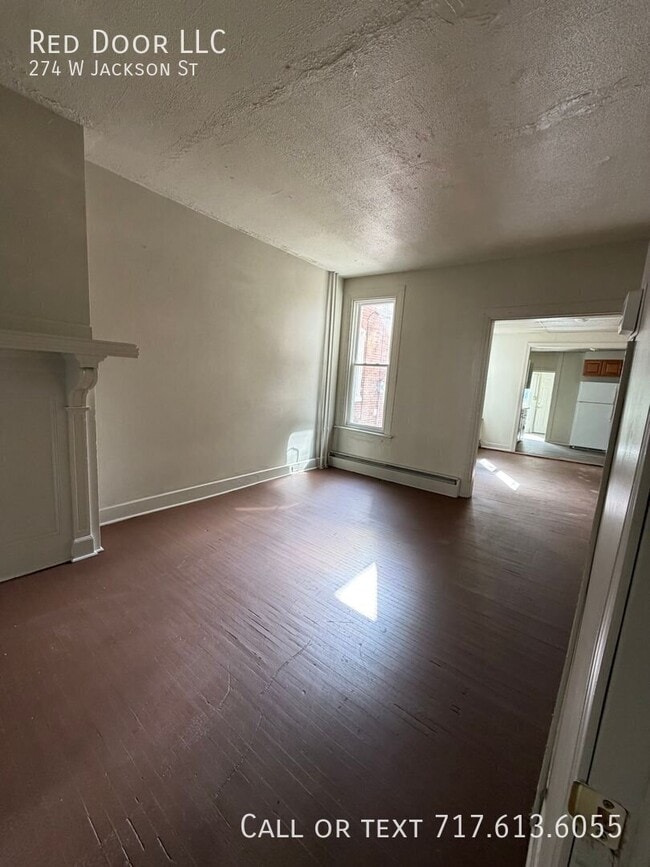 274 W Jackson St