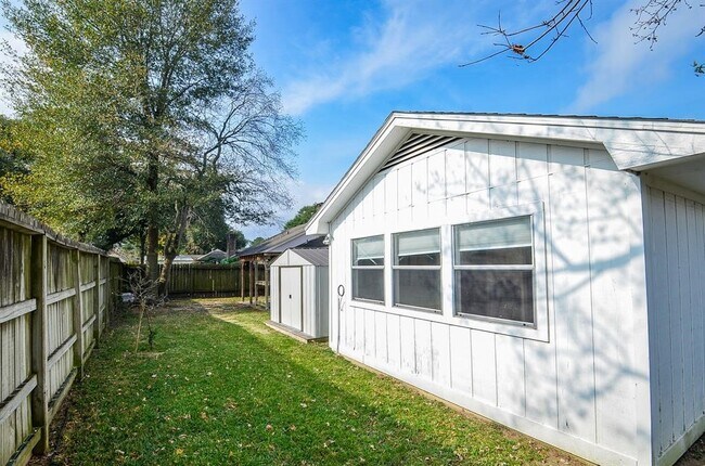 Photo - 15815 Boulder Oaks Dr