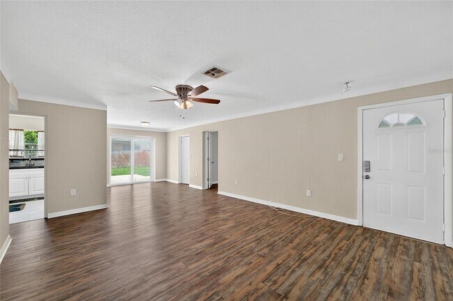 Photo - 3701 60th St N