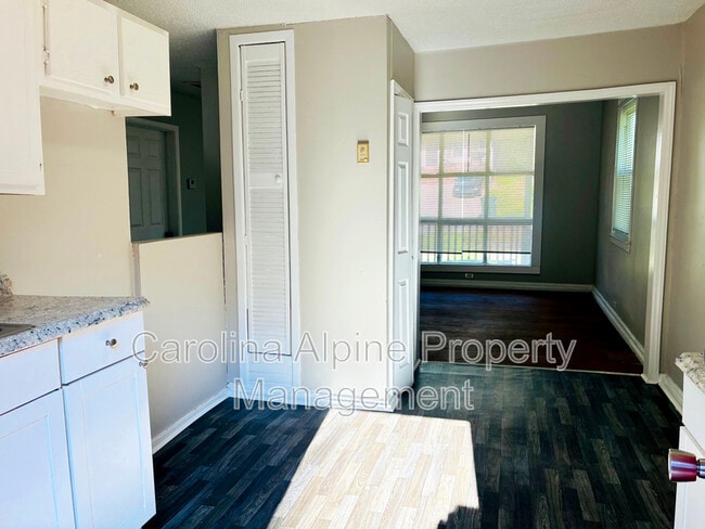 Photo - 249 Scruggs St