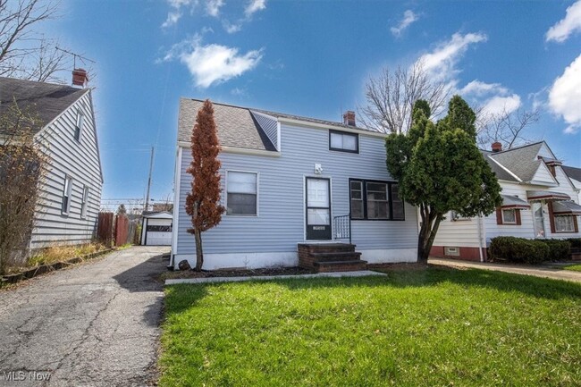 Photo - 19508 Fairway Ave House