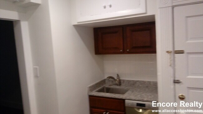 Photo - 4 Garden Ct St Unidad 3B