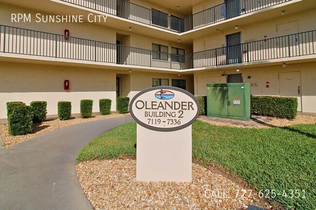 Photo - 11945 143rd St