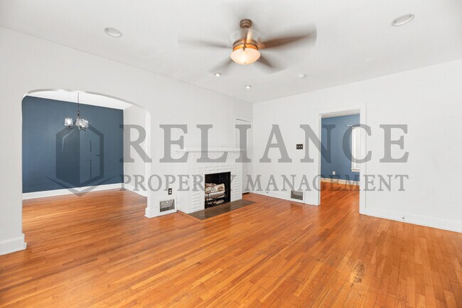 Photo - 601 N Pershing St