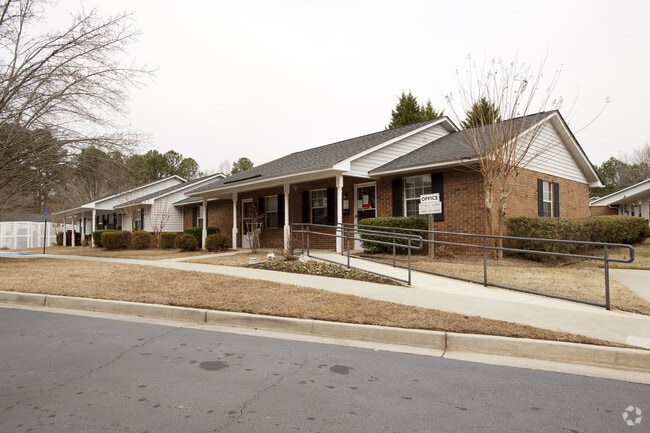 Highland Village Apartments For Rent in Monroe, GA