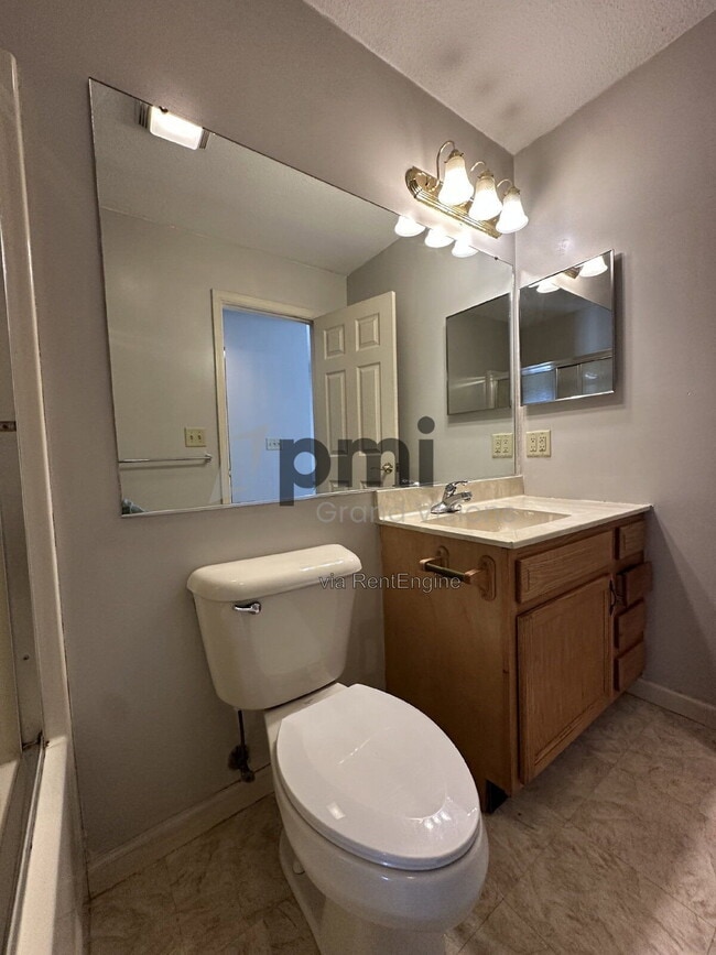 Photo - 1308 Arthur Ave Unit 2