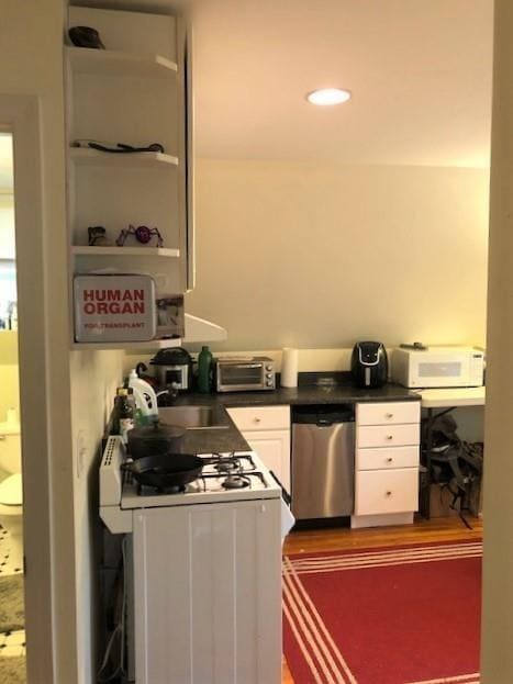 Building Photo - 193-193 Power St Unit 2 R