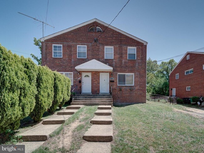 Photo - 2611 Keating St Townhome
