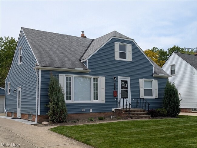 Photo - 1678 Byron Dr