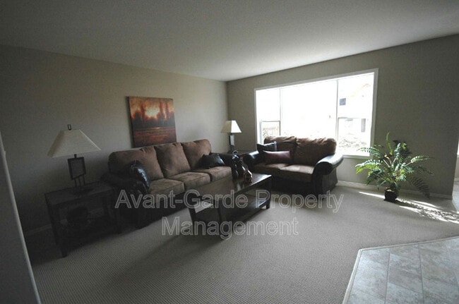 Photo - 367 Ascott Crescent