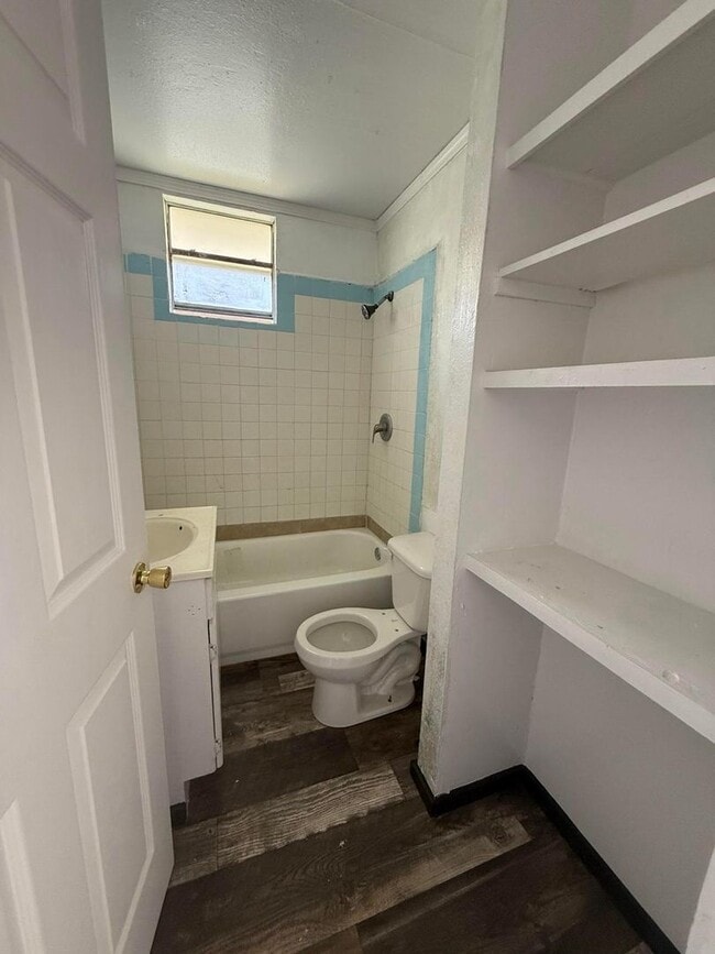Photo - Charming 3-Bedroom Home with Large Yard on the Outskirts of Edinburg