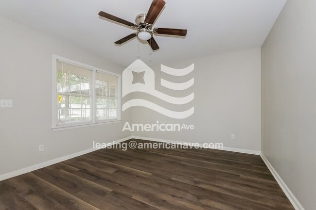 Photo - 2332 Watkins Dr