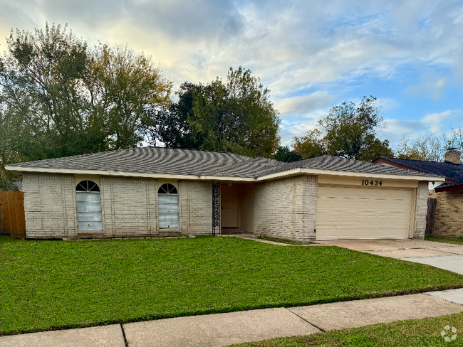 Building Photo - 10434 Long River Dr Rental