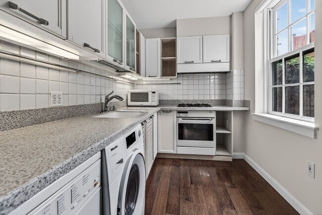 Photo - 7 Primus Ave Unit 11