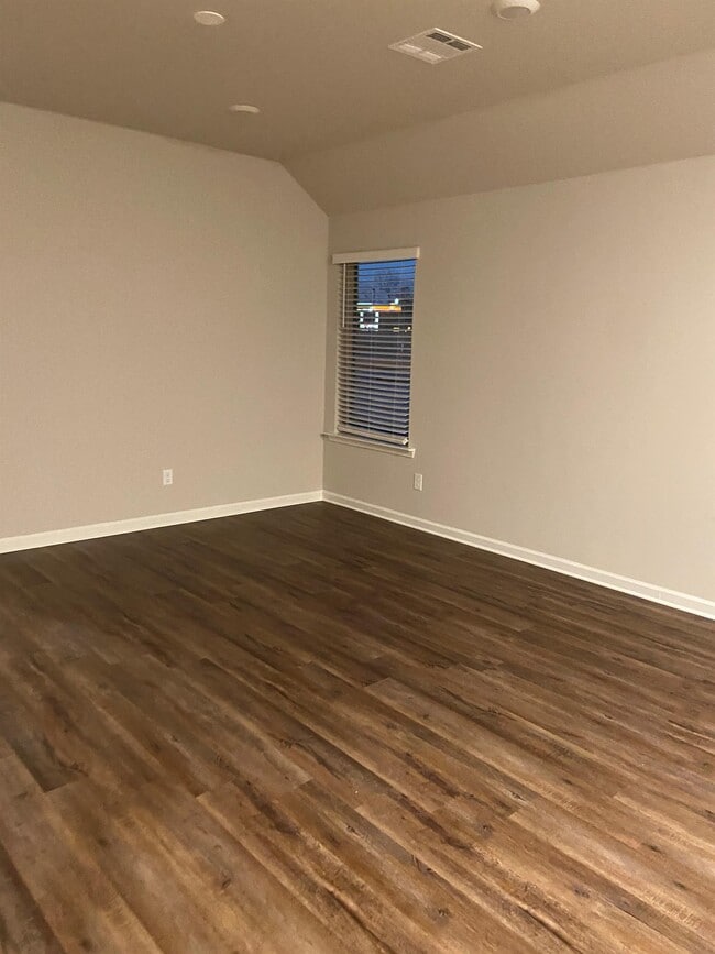 Photo - 30794 Tanner Ln
