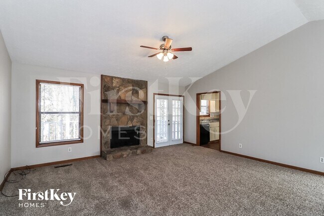 Photo - 213 Park Ave