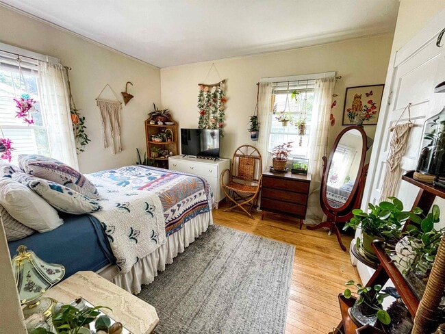 Photo - 415 Highland St