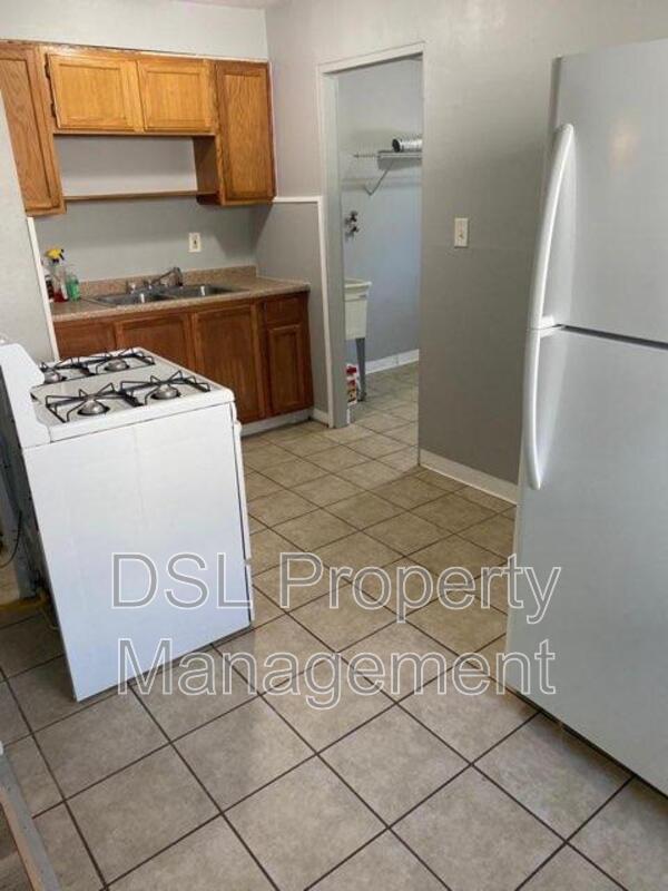 Photo - 4410 Fulton Pky