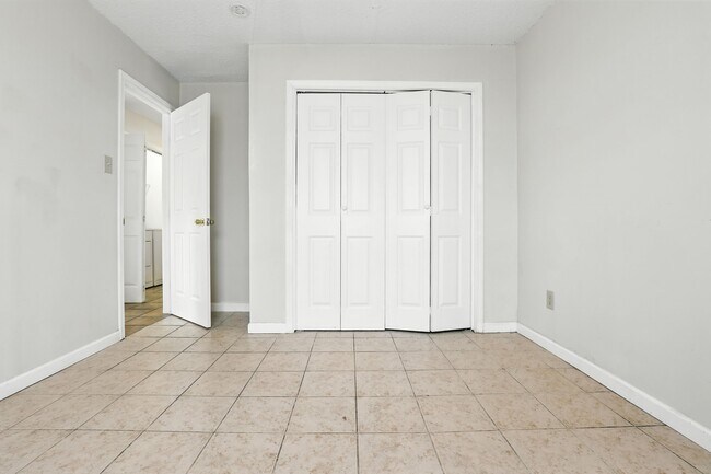 Photo - 8611 Valley Ledge Dr