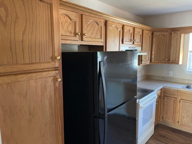 Photo - 303 Noble St