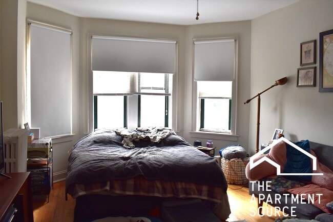 Photo - 3843 N Greenview Ave Unit 1