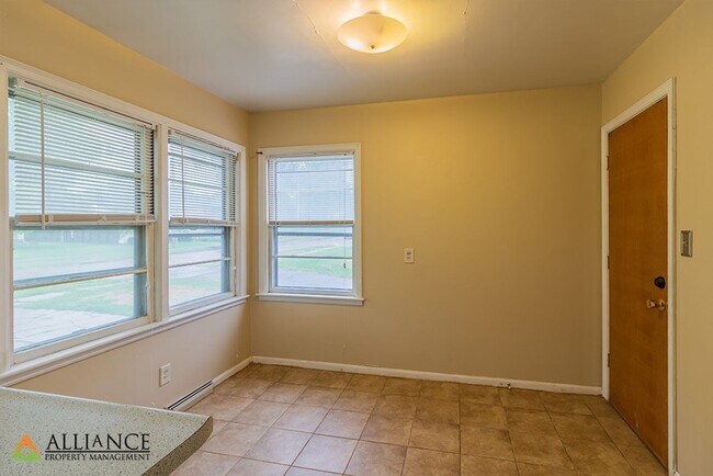 Photo - 1845 College Heights Rd Unit 01 (Main)