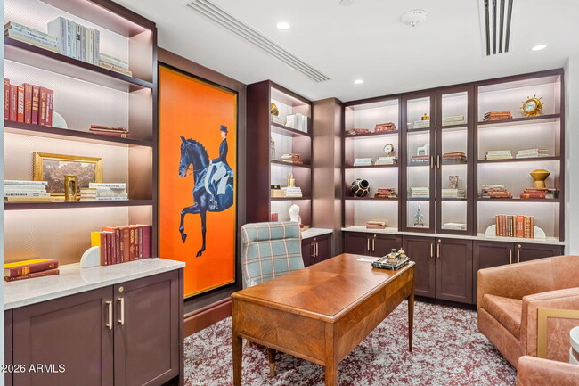 Photo - 4240 E Camelback Rd Unidad 203