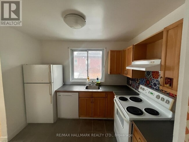 Photo - 2 Bellhaven Rd Unit 2