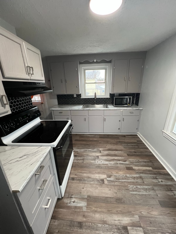 Photo - 100 S Broad St Unit 2